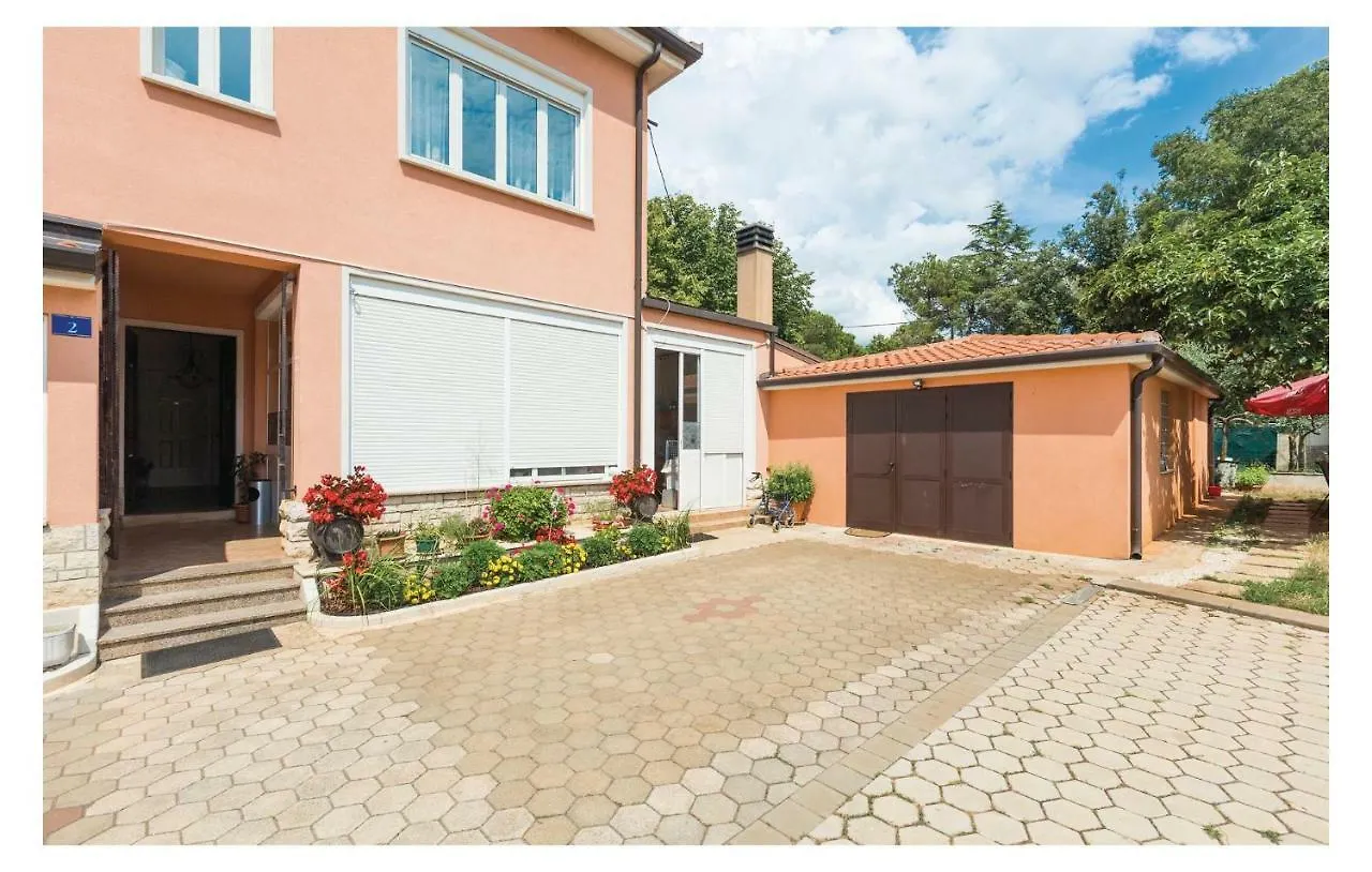Apartment Umag Vila Rita 0*,
